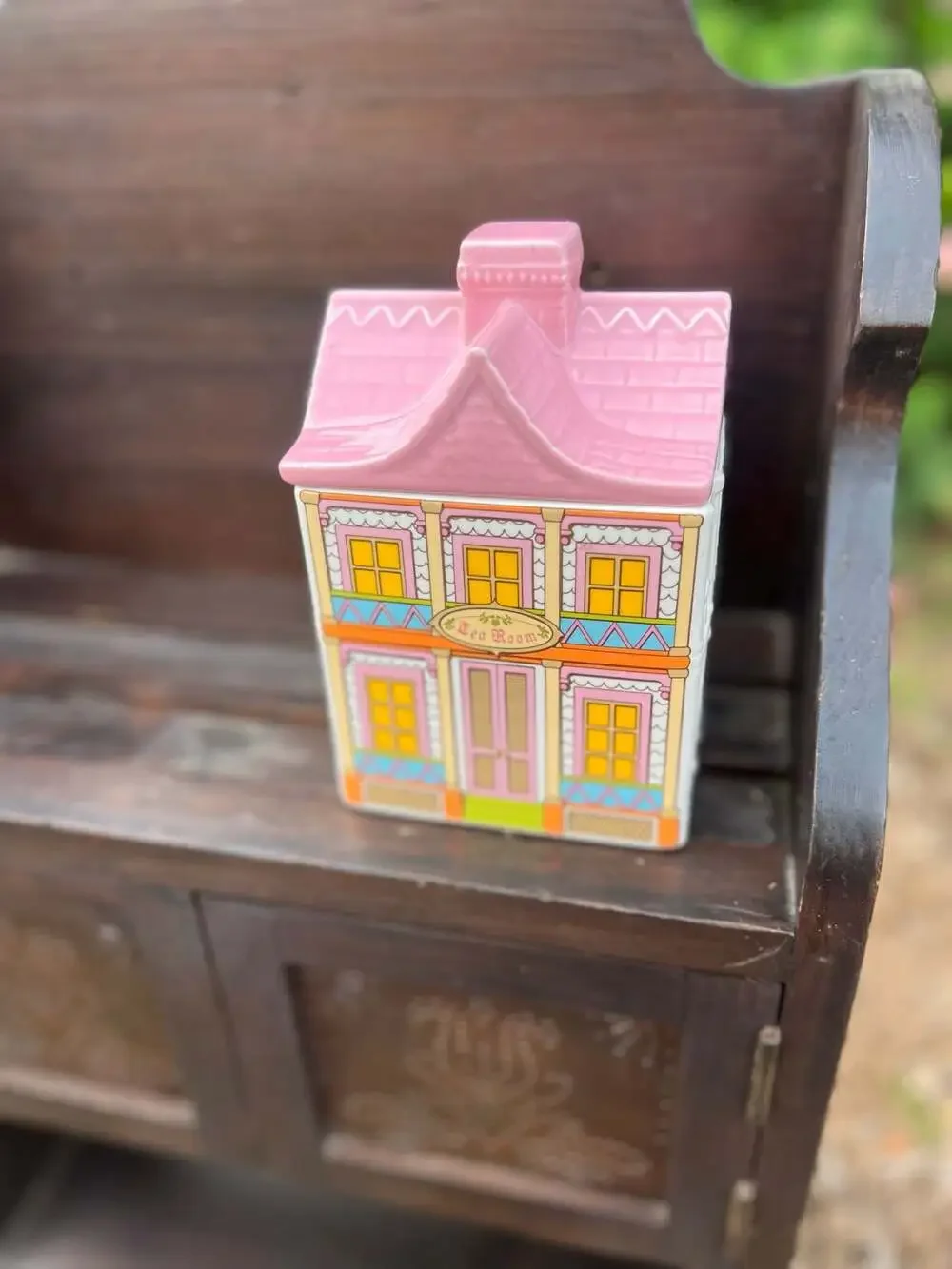 Vintage 1989 Avon Townhouse Collection Tea Room Pink Roof House Canister Jar